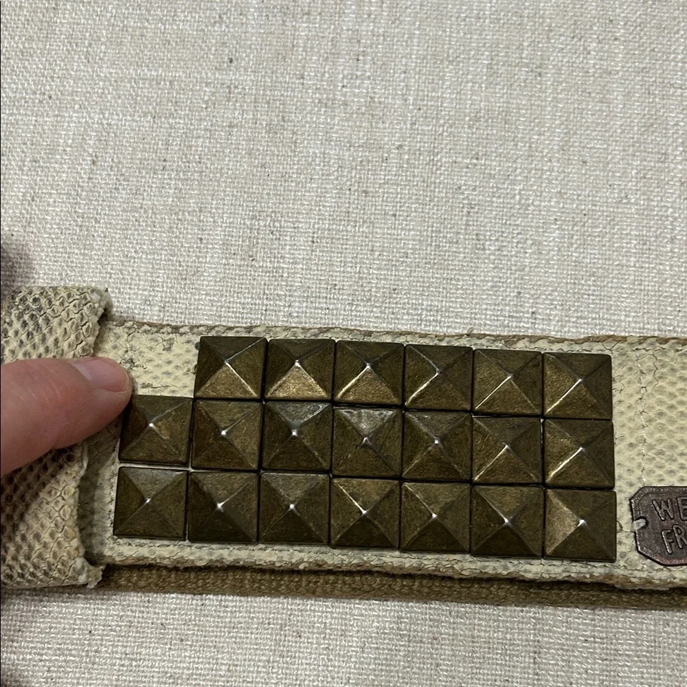 Free People We the Free Belt Studded Canvas Mountain Design and Large Buckle - Picture 8 of 13